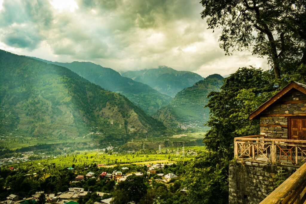 Mystic Tour Manali by Volvo through scenic Himachal Pradesh mountains